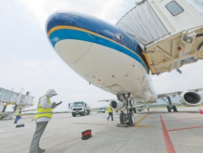 航空服务地勤是做什么的，航空服务地勤是做什么的啊