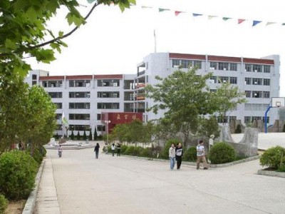 广元市利州中专学费多少，广元利州中专招生电话？