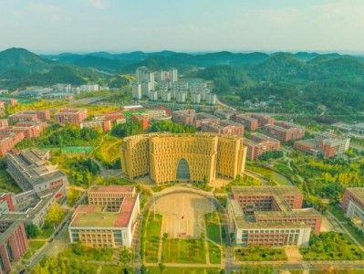 遵义农业学校，遵义农业学校学子比较高官