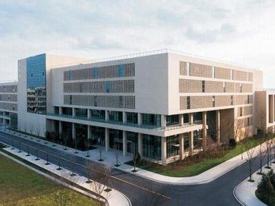 南充潆溪高级职业中学电话，四川省南充市潆溪职业中专学校？