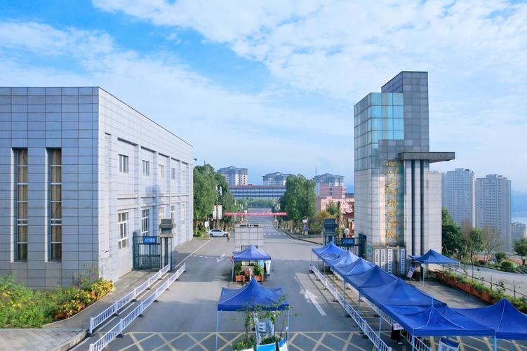 四川三河职业技术学院怎么样