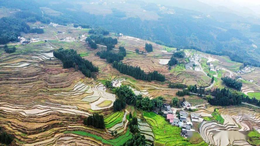 大坝镇的折叠四川省兴文县大坝镇