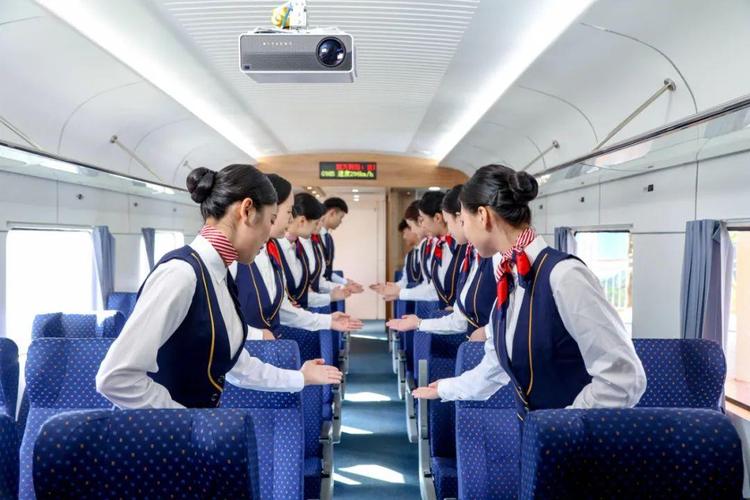 高铁乘务报什么专业