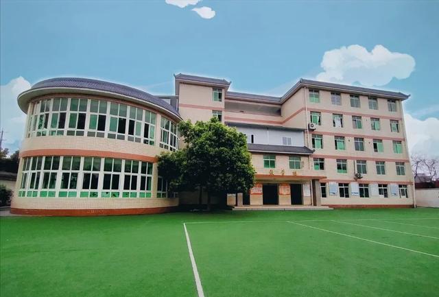 四川郫县哪所高铁职业学校是公办的?