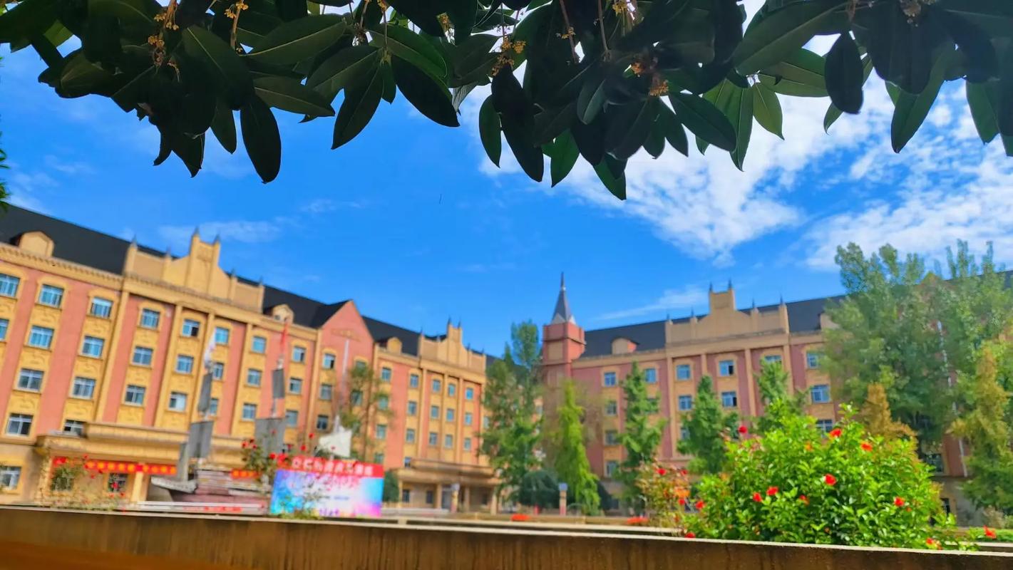 郫县周围有哪些职业学校