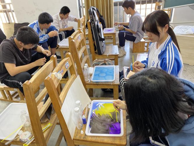 初中生学习美术有用嘛