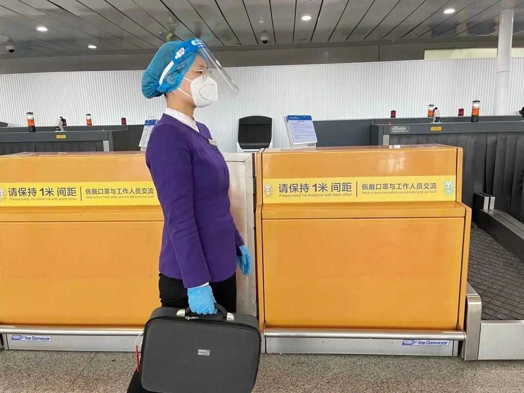 女生做地勤好不好?