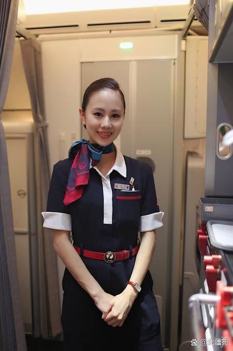 考空姐需要什么条件