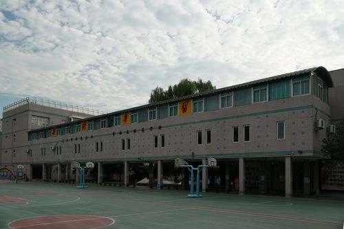 四川育英学校好吗?