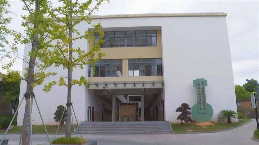 龙泉公立职业学校有哪些