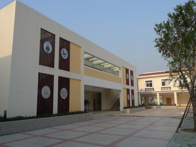 什邡市国人小学的介绍