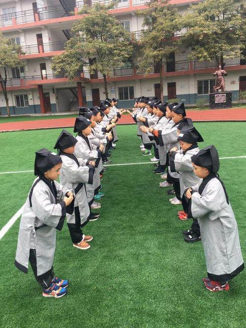 峨眉山文武学校正规吗