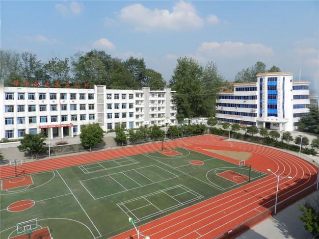 重庆市垫江县第一职业中学校怎么样