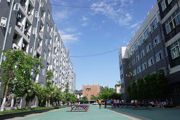 成都机电工程学院属于民办还是公办学校