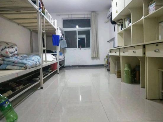 河南应用技术职业学校的住宿环境怎么样?