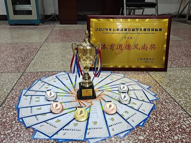 潆溪高级职业中学办学业绩