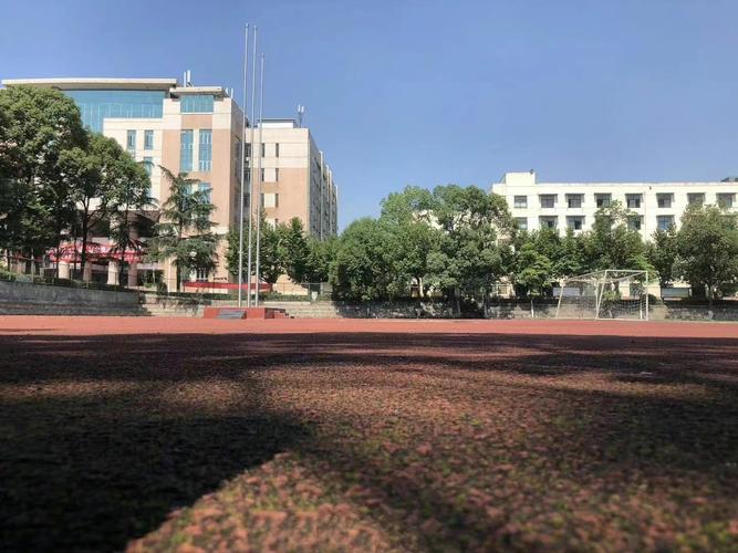 成都成医一附院护士学校怎么样、好不好