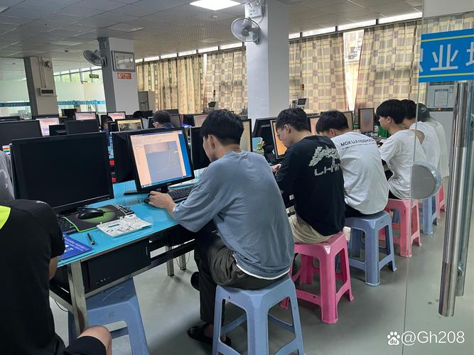 学电脑培训哪些内容计算机培训学校课程有哪些