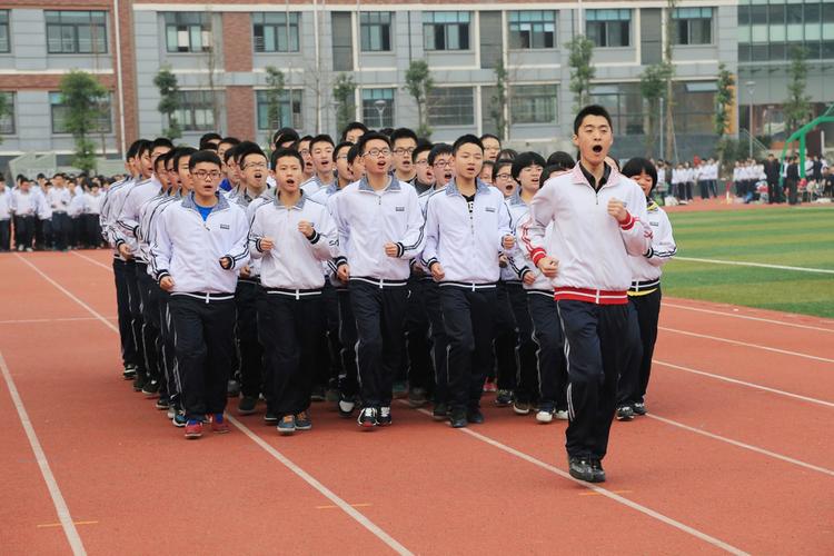 眉山绵阳东辰可以回绵阳读书吗
