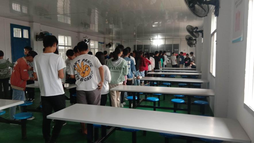怀化新华职业技术学校怎么样坑人吗