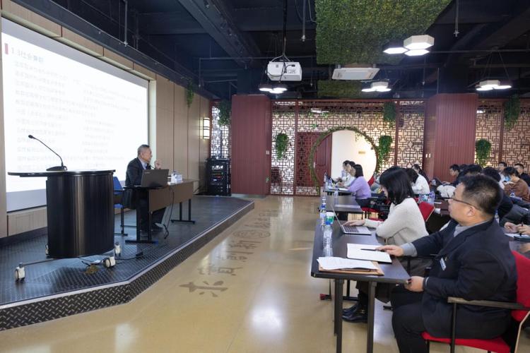 吉林大学有哪些知名教授的课是必须要去蹭的?