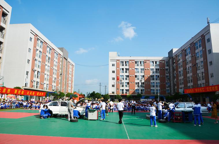 四川兴科城市交通技工学校是公办还是民办