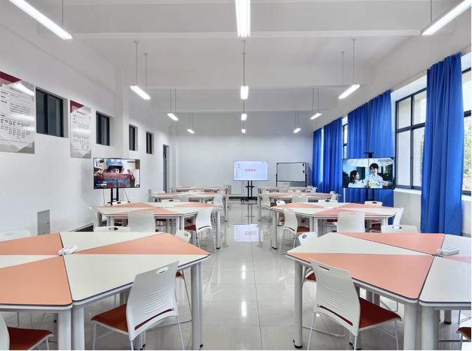 2022年泸州市电子机械学校有哪些专业