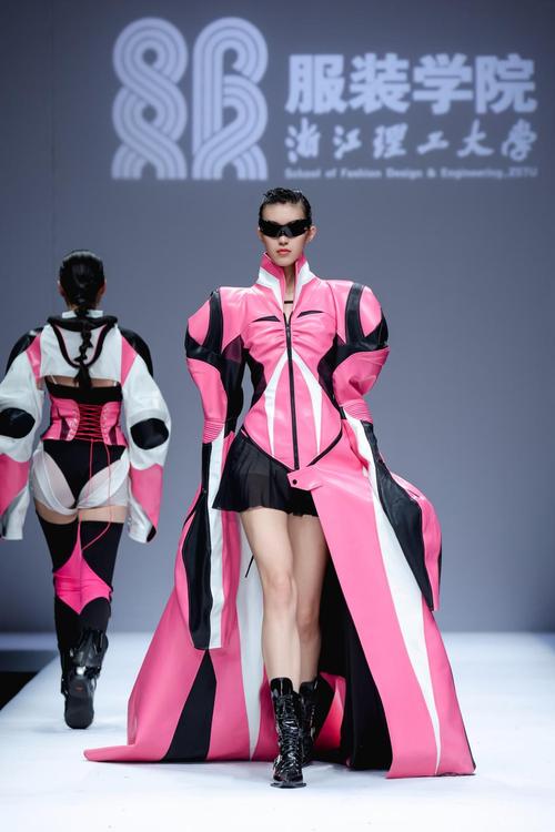 专业的服装设计学校有哪些