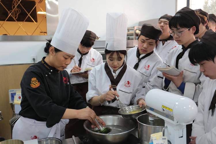 职业学校中餐烹饪是学什么的