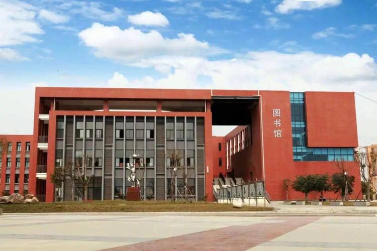 金堂县职业高级中学、本地有哪些高中