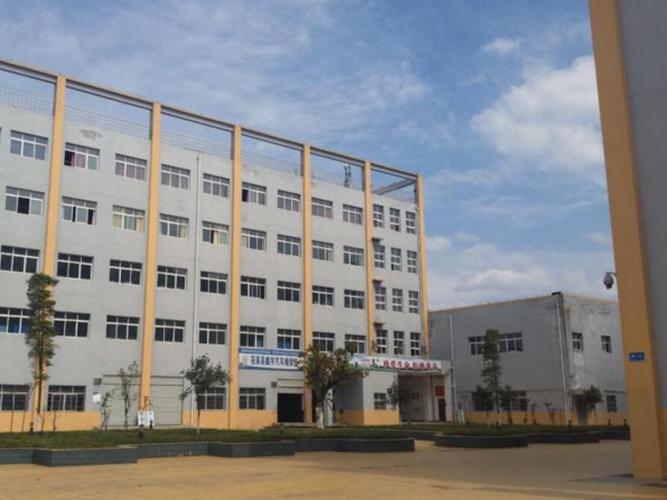 四川省苍溪县职业高级中学的四川省苍溪县职业高级中学特色