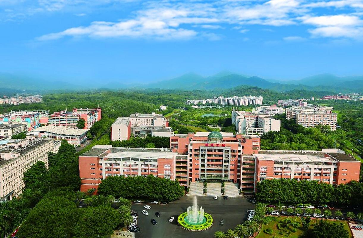 广州城建职业学院是公办还是民办