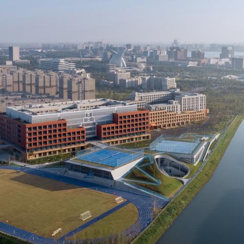 上海学设计哪个学校好