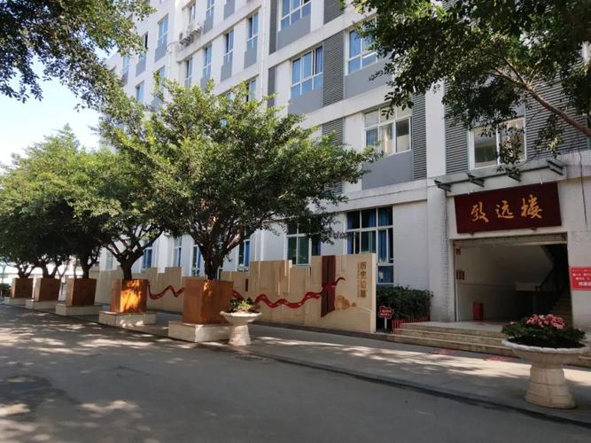 成都市洞子口职业高级中学好吗